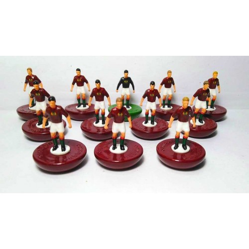 Subbuteo Andrew Table Soccer Hungary 1954 on hasbro bases